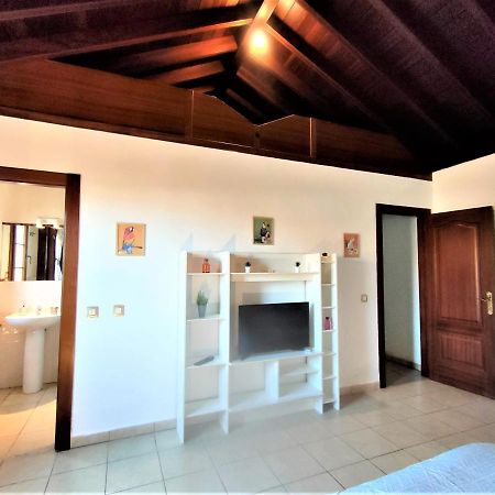 Iam Villaverde La Oliva Exterior photo